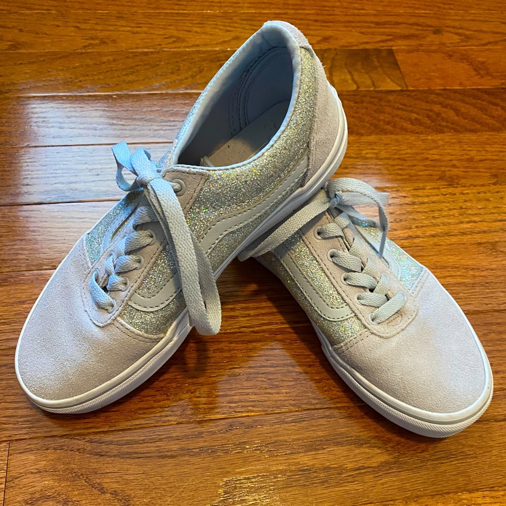Vans “Missy”